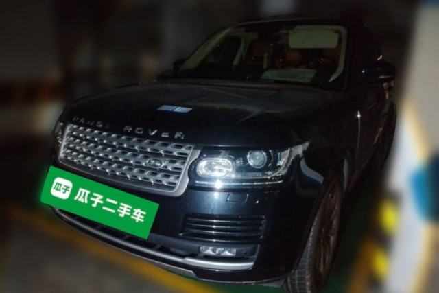 Ojetý Land Rover Range Range Rover 3.0T diesel, automatic all-wheel drive, five seats, 2017 model, parallel import, manufactured in the UAE.