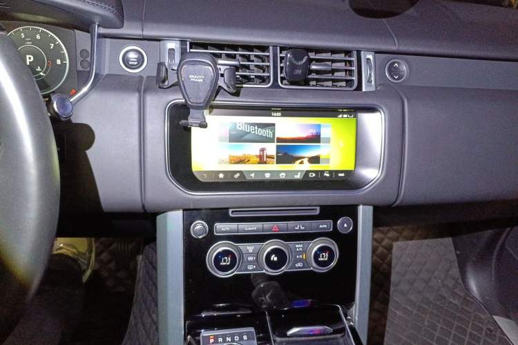 Used Land Rover Range  Audio And AC Panel
