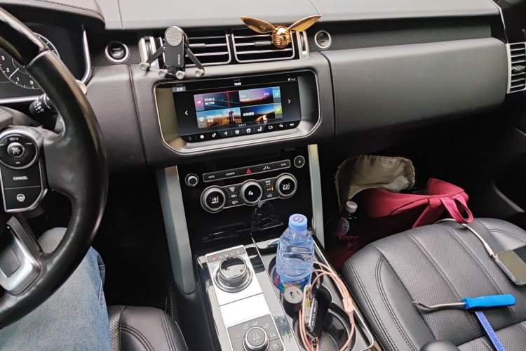 Used Land Rover Range  Audio And AC Panel