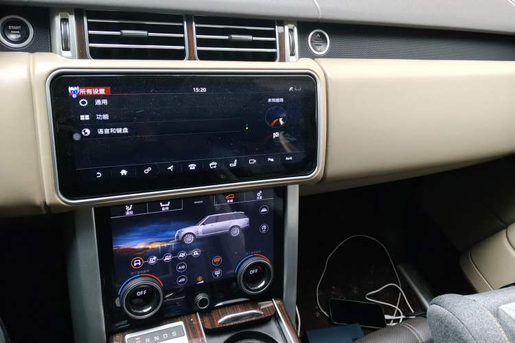 Used Land Rover Range 2017 3.0 SC V6 Vogue Audio And AC Panel