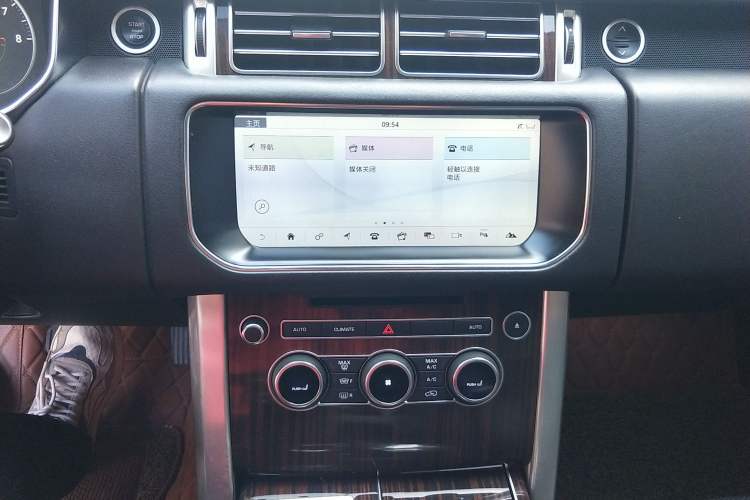 Used Land Rover Range 2017 3.0 SC V6 Vogue Audio And AC Panel