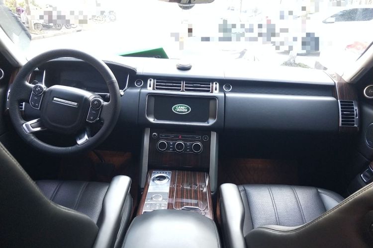 Used Land Rover Range 2017 3.0 SC V6 Vogue Center Console