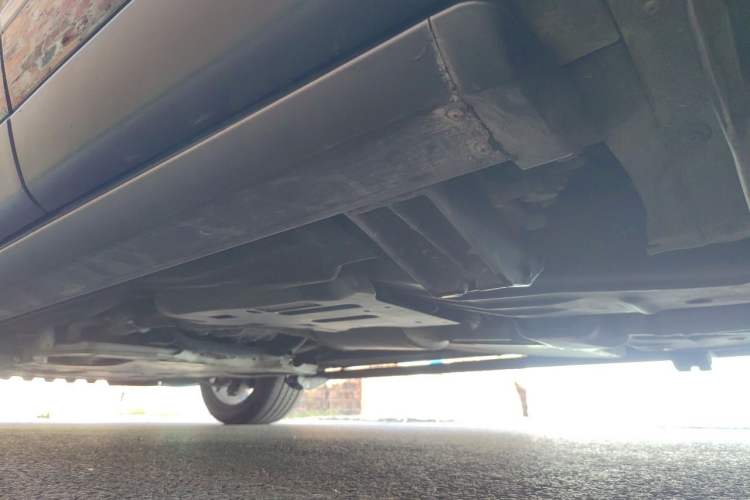 Used Land Rover Range  Chassis Rear Left