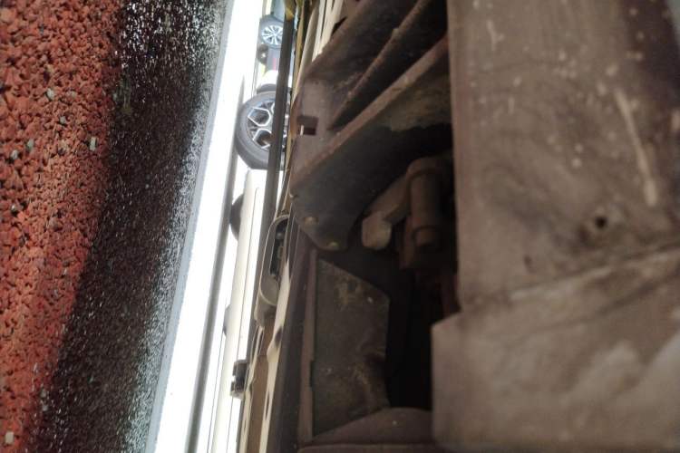 Used Land Rover Range  Chassis Rear Left