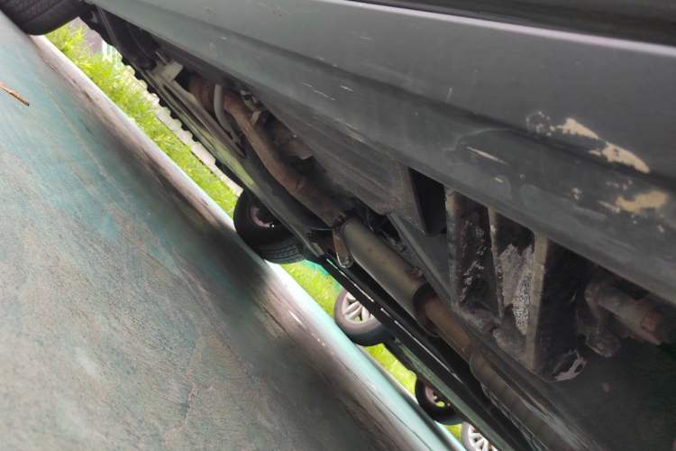 Used Land Rover Range  Chassis Rear Left