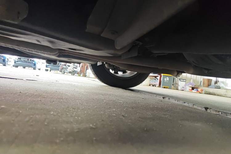 Used Land Rover Range  Chassis Rear Left