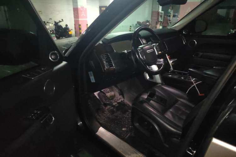 Used Land Rover Range 2017 3.0 SC V6 Vogue Driver Seat