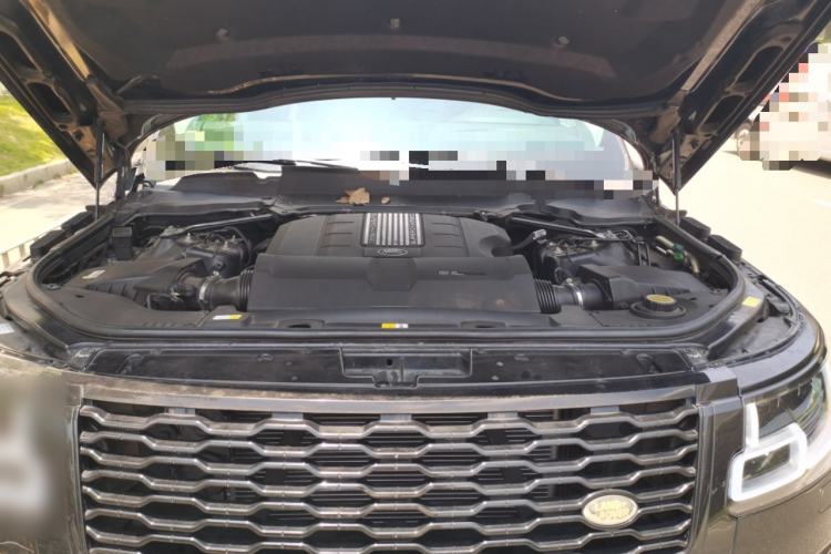 Used Land Rover Range  Engine Bay