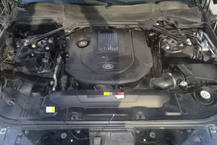 Used Land Rover Range  Engine Bay