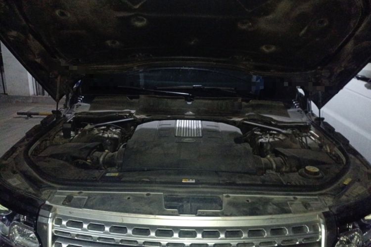 Used Land Rover Range 2017 3.0 SC V6 Vogue Extended Version Engine Bay