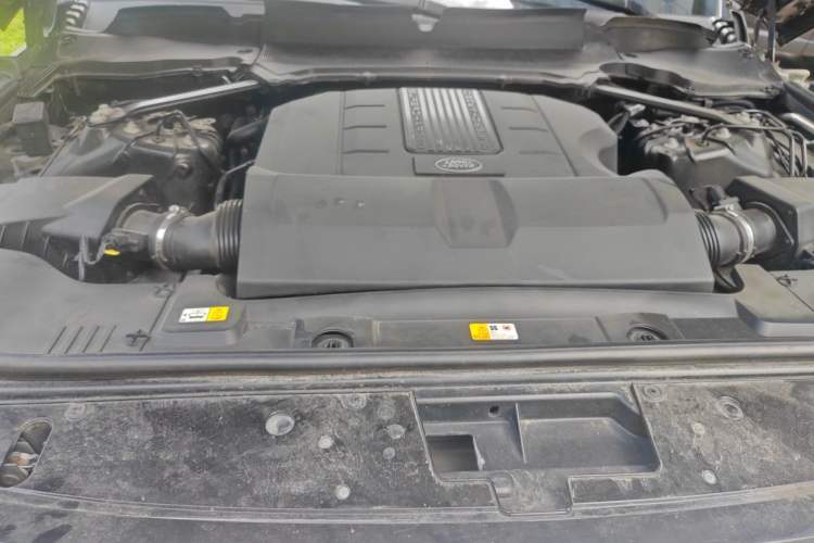 Used Land Rover Range 2017 3.0 SC V6 Vogue SE Long-Wheelbase Edition Engine Bay