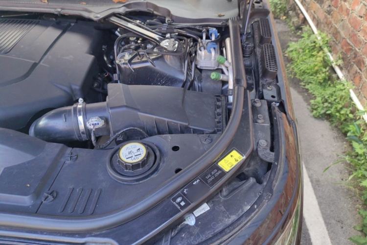 Used Land Rover Range  Engine Bay Left
