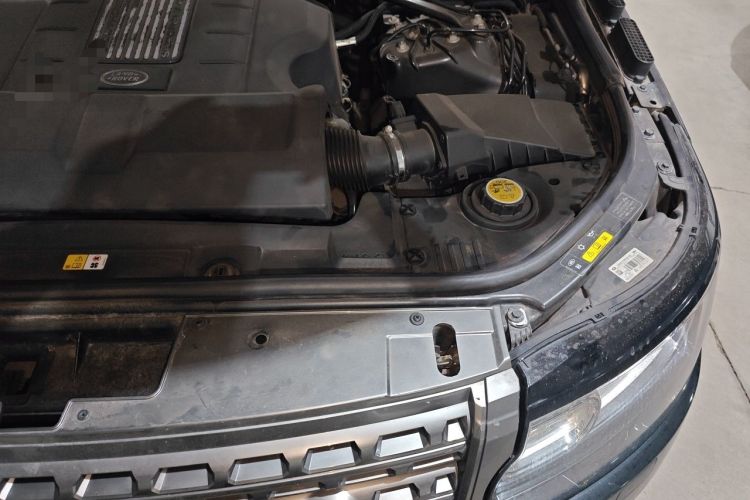 Used Land Rover Range  Engine Bay Left
