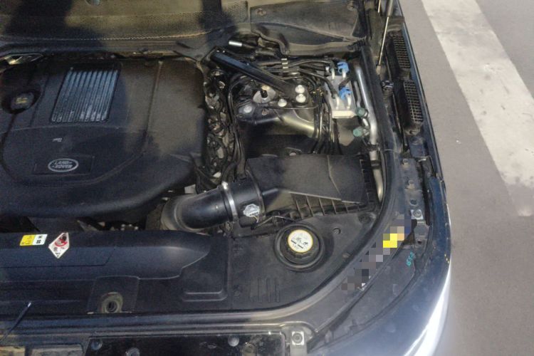 Used Land Rover Range  Engine Bay Left