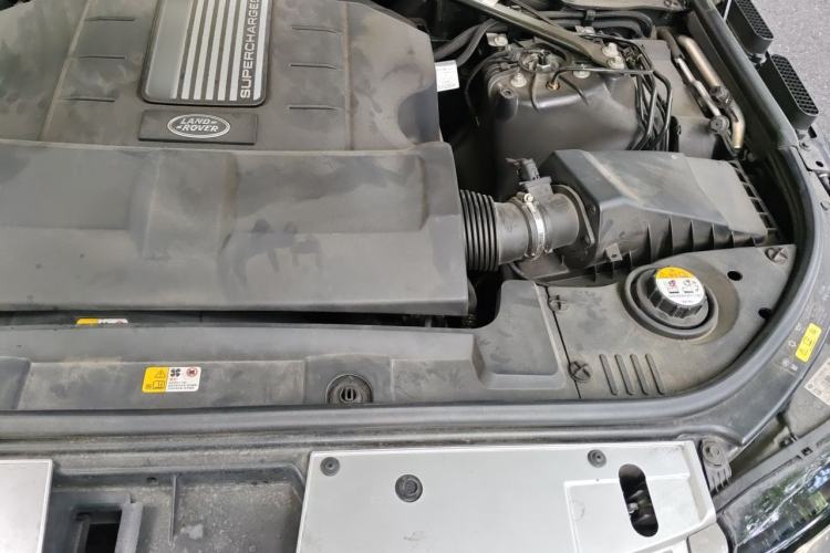 Used Land Rover Range 2017 3.0 SC V6 Vogue Engine Bay Left