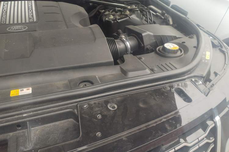 Used Land Rover Range 2017 3.0 SC V6 Vogue SE Long-Wheelbase Edition Engine Bay Left