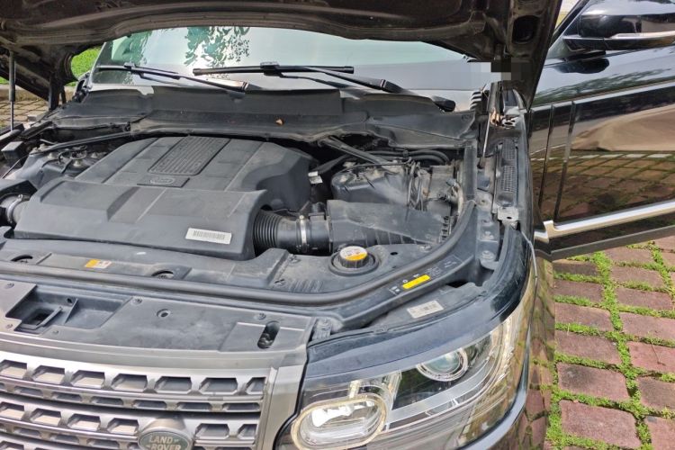 Used Land Rover Range 2017 3.0 SC V6 Vogue Engine Bay Left