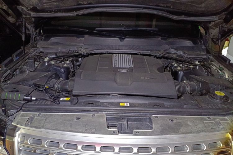 Used Land Rover Range  Engine Bay