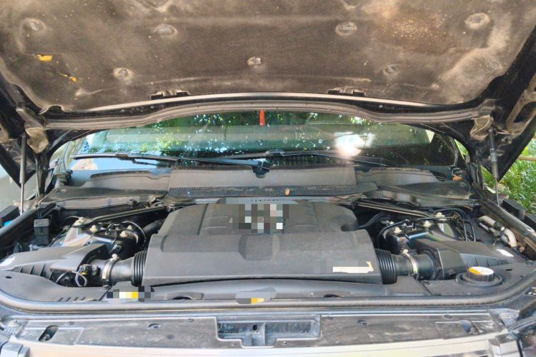 Used Land Rover Range 2017 3.0 SC V6 Vogue Engine Bay