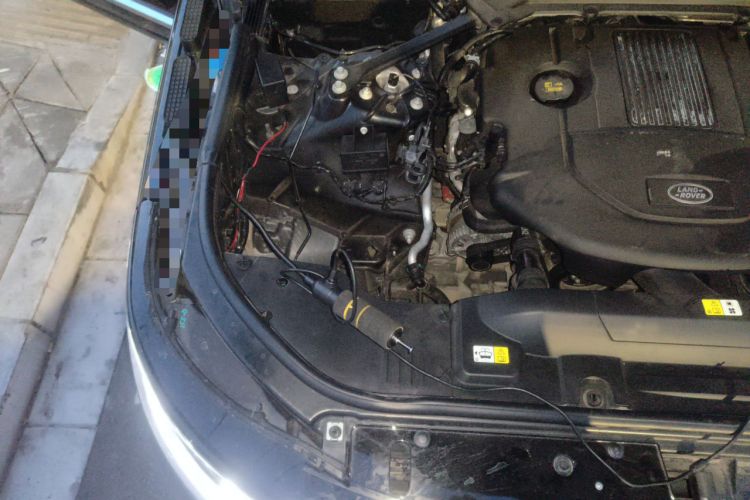 Used Land Rover Range  Engine Bay Right