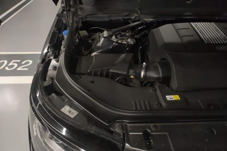 Used Land Rover Range  Engine Bay Right