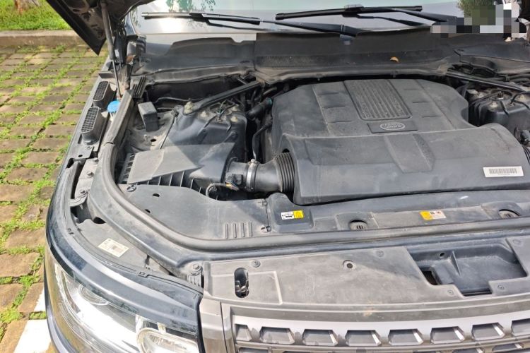 Used Land Rover Range 2017 3.0 SC V6 Vogue Engine Bay Right