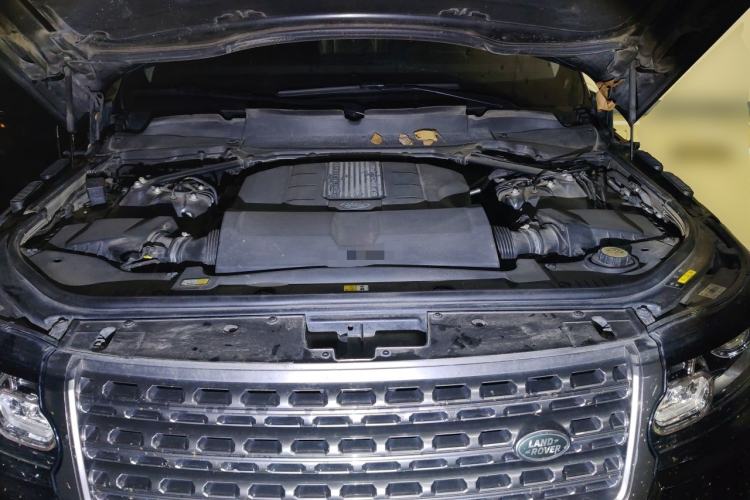 Used Land Rover Range  Engine Bay