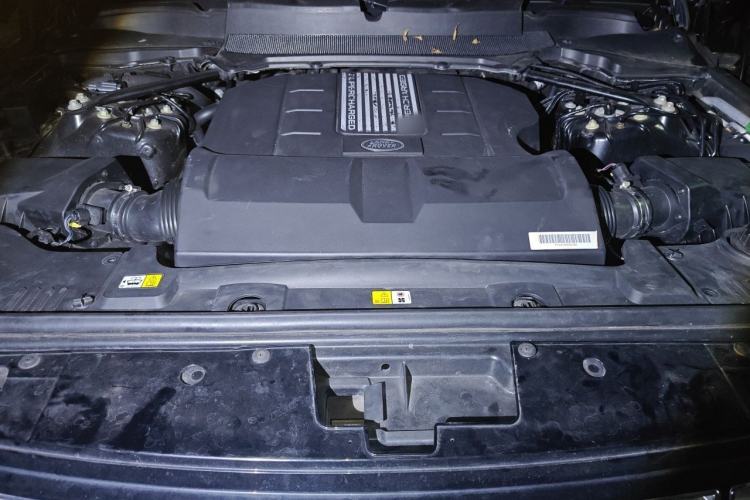 Used Land Rover Range  Engine Bay