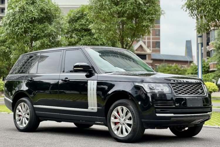 Used Land Rover Range 2017 3.0 SC V6 Vogue Extended Version Exterior 1