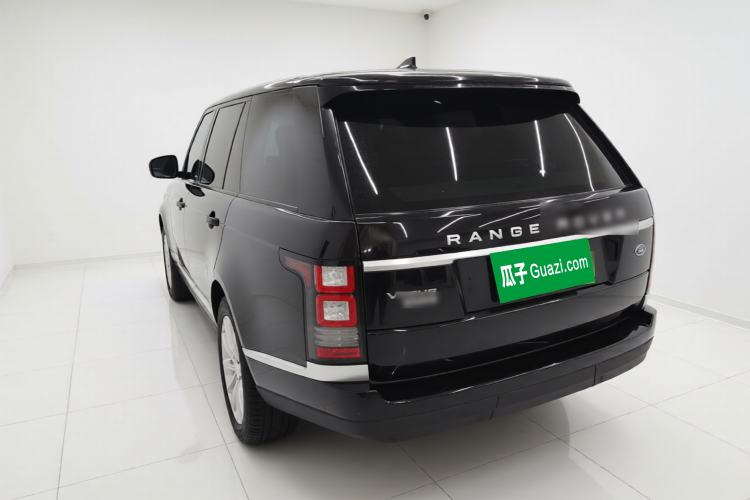 Used Land Rover Range 2017 3.0 SC V6 Vogue Extended Version Exterior 3