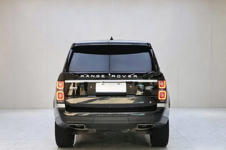 Used Land Rover Range 2017 3.0 SC V6 Vogue Extended Version Exterior 5