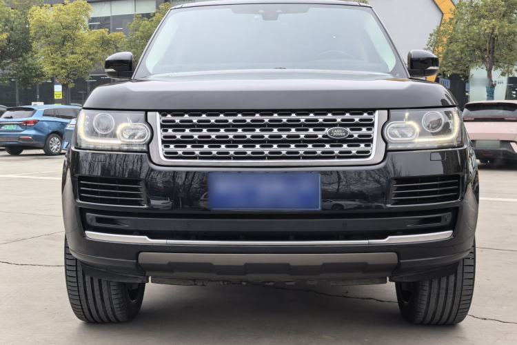 Used Land Rover Range 2017 3.0 SC V6 Vogue Extended Version Exterior 6