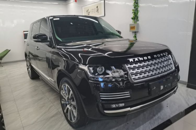 Used Land Rover Range 2017 3.0 SC V6 Vogue SE Long-Wheelbase Edition Front Right 45 Deg