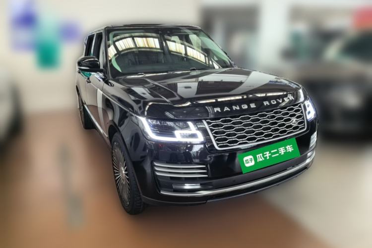 Used Land Rover Range 2017 3.0 SC V6 Vogue Extended Version Front Right 45 Deg