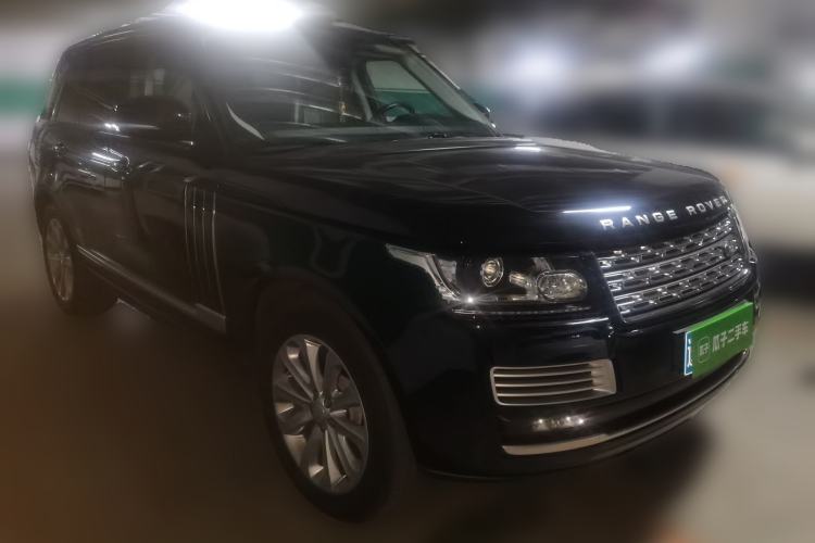 Used Land Rover Range 2017 3.0 SC V6 Vogue Front Right 45 Deg