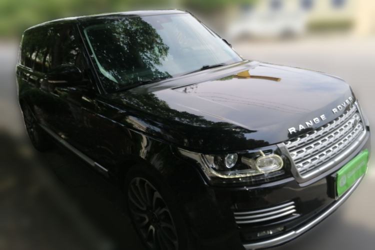 Used Land Rover Range 2017 3.0 SC V6 Vogue SE Long-Wheelbase Edition Front Right 45 Deg