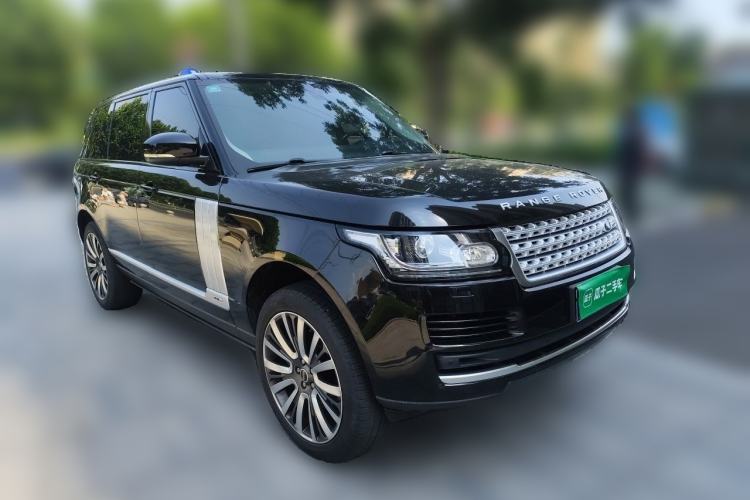 Used Land Rover Range 2017 3.0 SC V6 Vogue Extended Version Front Right 45 Deg