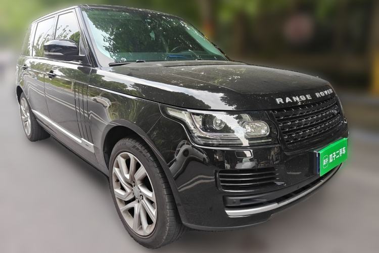 Used Land Rover Range 2017 3.0 SC V6 Vogue Extended Version Front Right 45 Deg