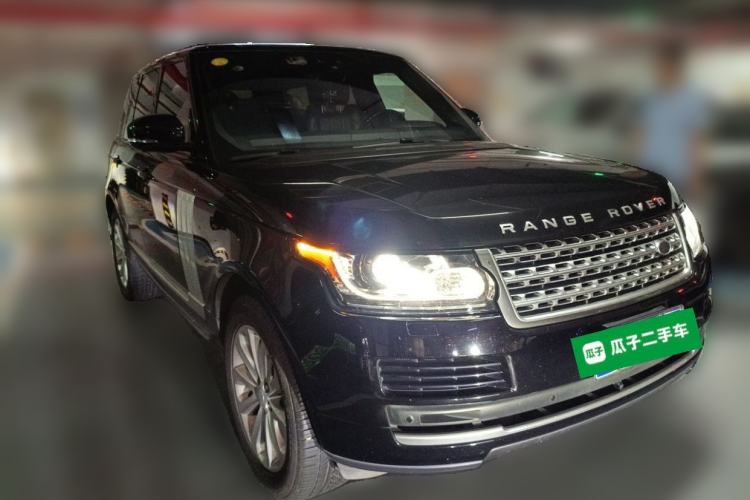 Used Land Rover Range  Front Right 45 Deg