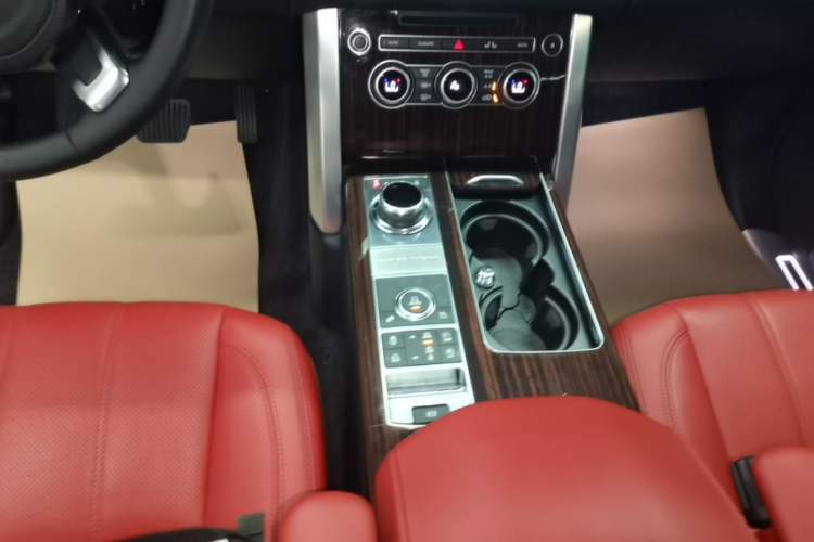 Used Land Rover Range 2017 3.0 SC V6 Vogue SE Long-Wheelbase Edition Gear Lever