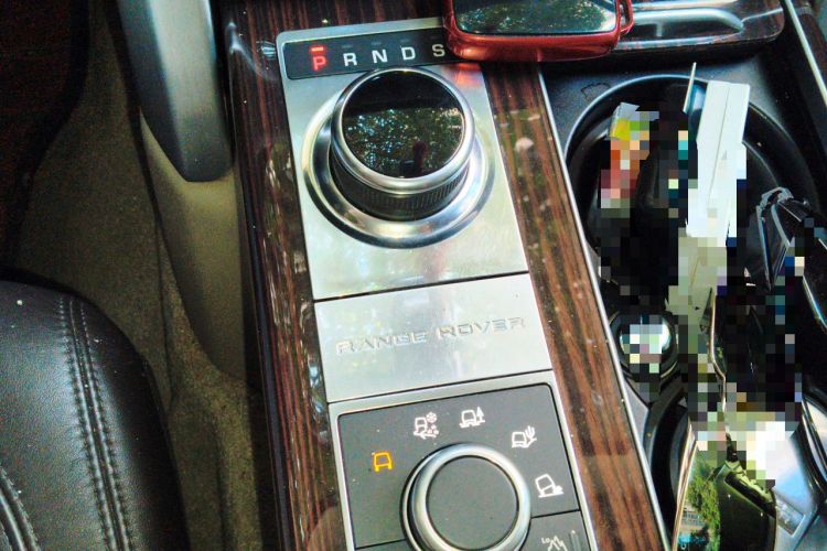 Used Land Rover Range 2017 3.0 SC V6 Vogue Gear Lever