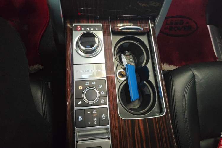 Used Land Rover Range  Gear Lever