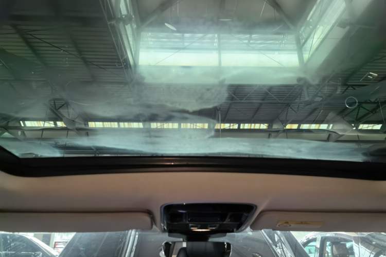 Used Land Rover Range 2017 3.0 SC V6 Vogue Extended Version Headliner