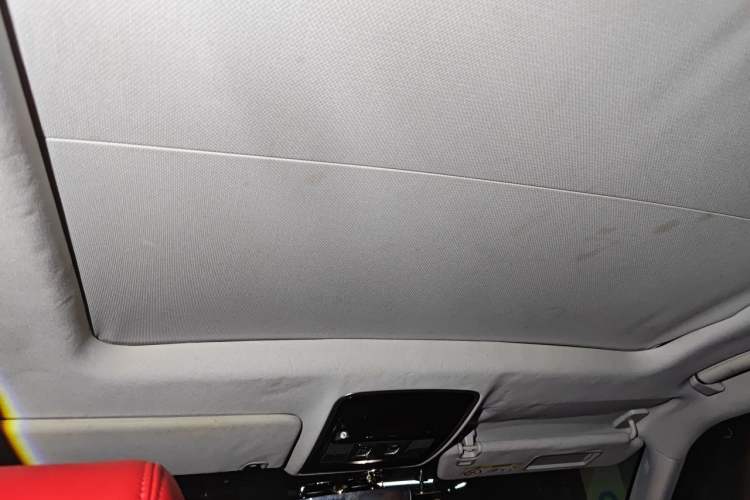 Used Land Rover Range  Headliner