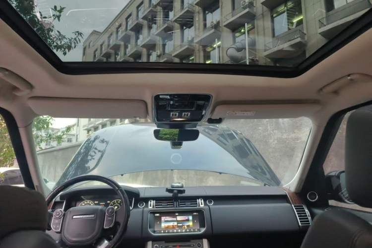 Used Land Rover Range  Headliner