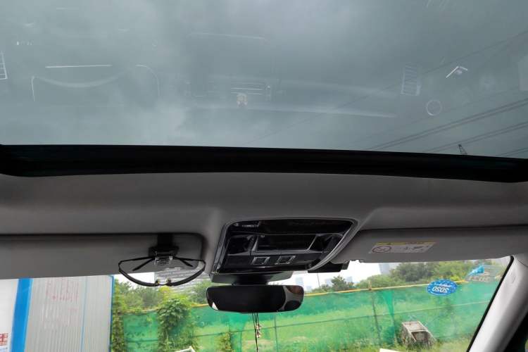 Used Land Rover Range  Headliner