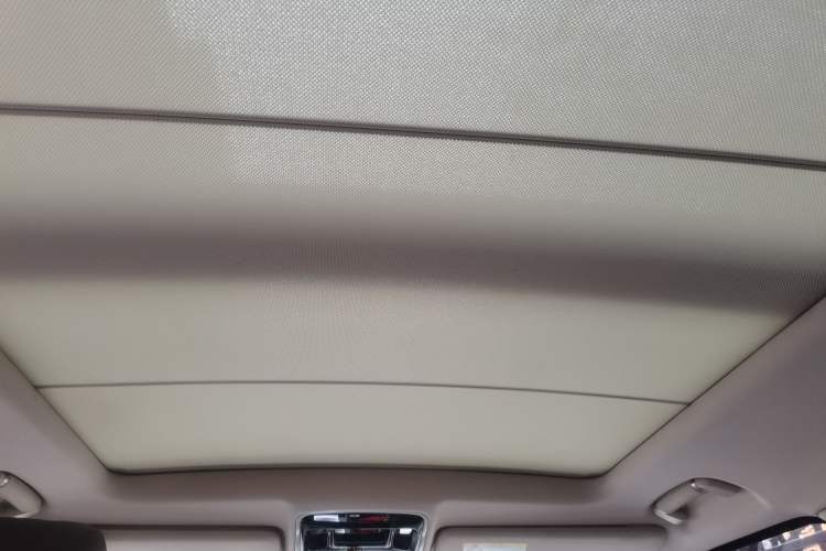 Used Land Rover Range 2017 3.0 SC V6 Vogue Extended Version Headliner