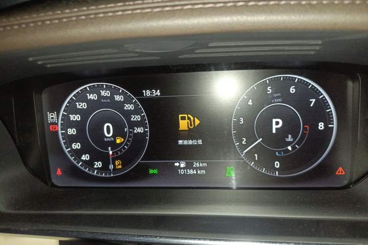 Used Land Rover Range 2017 3.0 SC V6 Vogue Extended Version Instrument Cluster