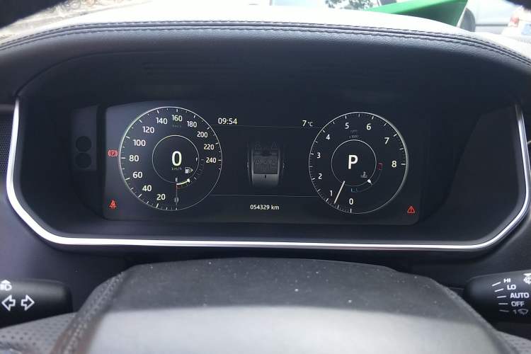 Used Land Rover Range 2017 3.0 SC V6 Vogue Instrument Cluster