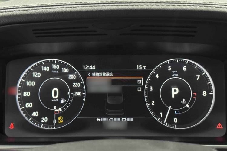 Used Land Rover Range 2017 3.0 SC V6 Vogue Extended Version Interior 8